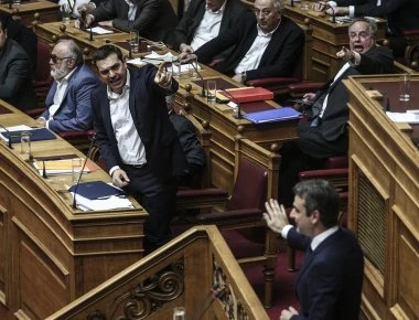 Πανικός στην κυβέρνηση - Τώρα μιλάνε για «επιχείρηση αποστασίας» μετά την τεράστια «πατάτα» στο Μακεδονικο